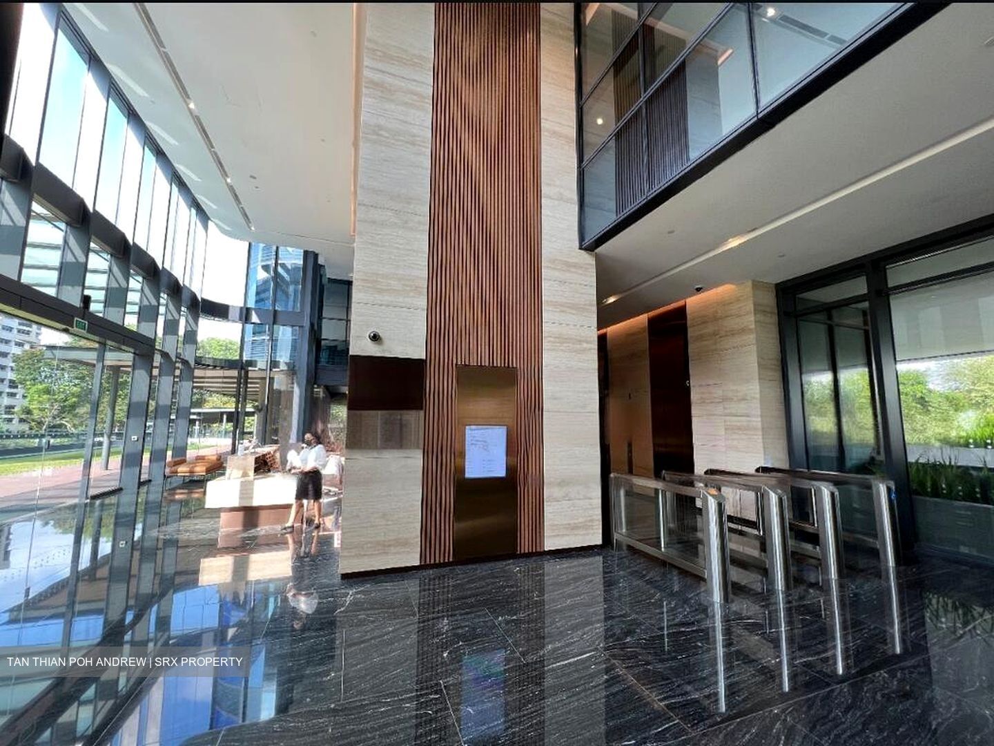 Woods Square (D25), Office #496724161